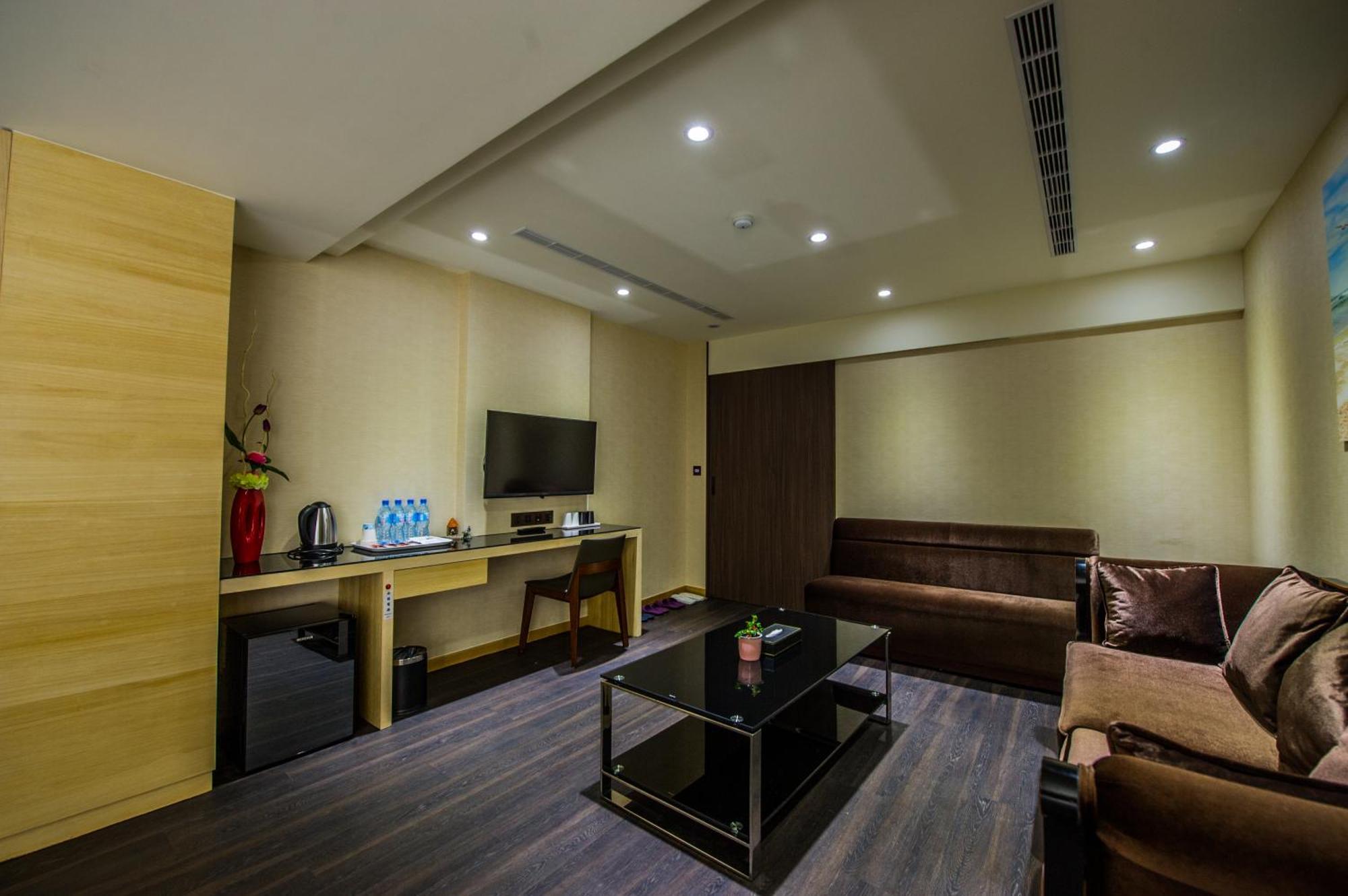 Red Hotel Юаньлинь Экстерьер фото